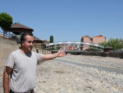 Oltulu şairden kuraklığa dikkat çeken şiir